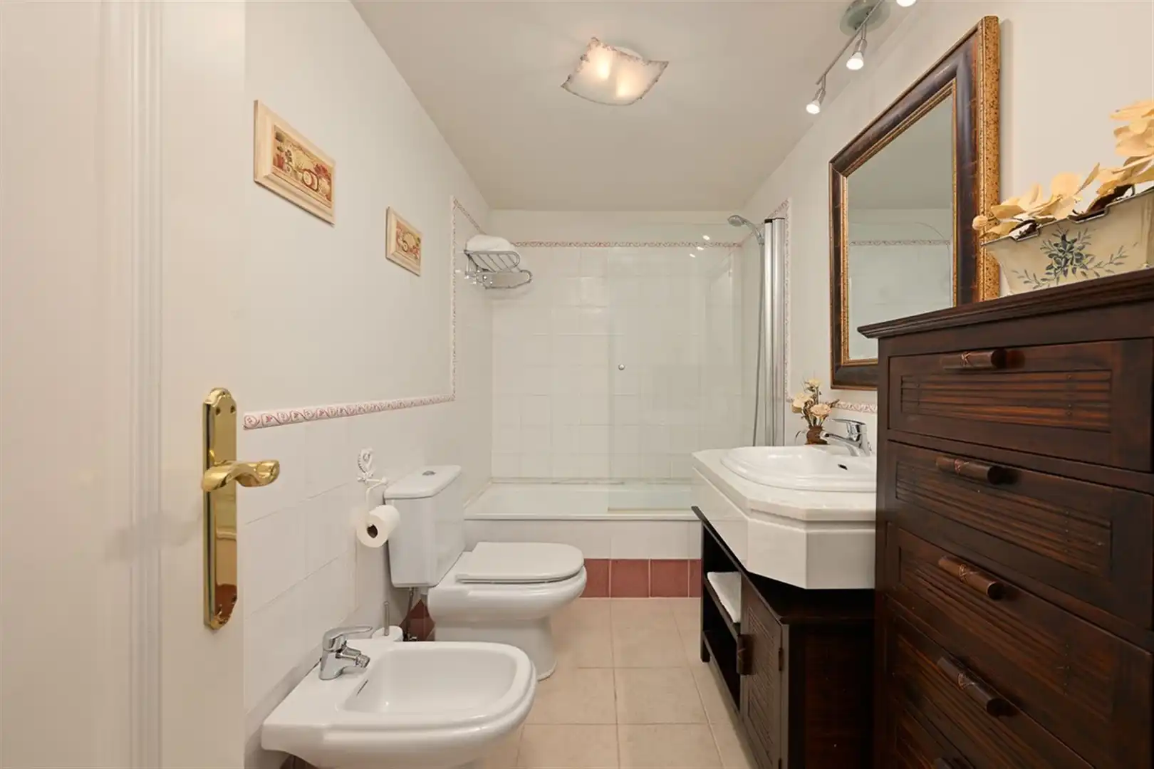 Bathroom of Apartments for sale in Marbella  with Air Conditioner
