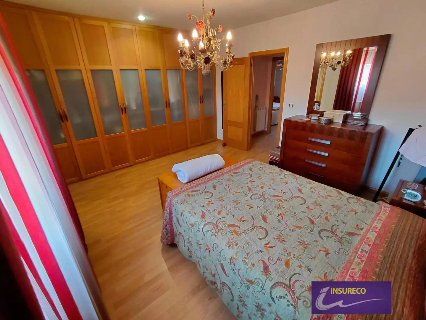 Casa aparellada amb piscina en venda a Llano-Fc, imagen 34