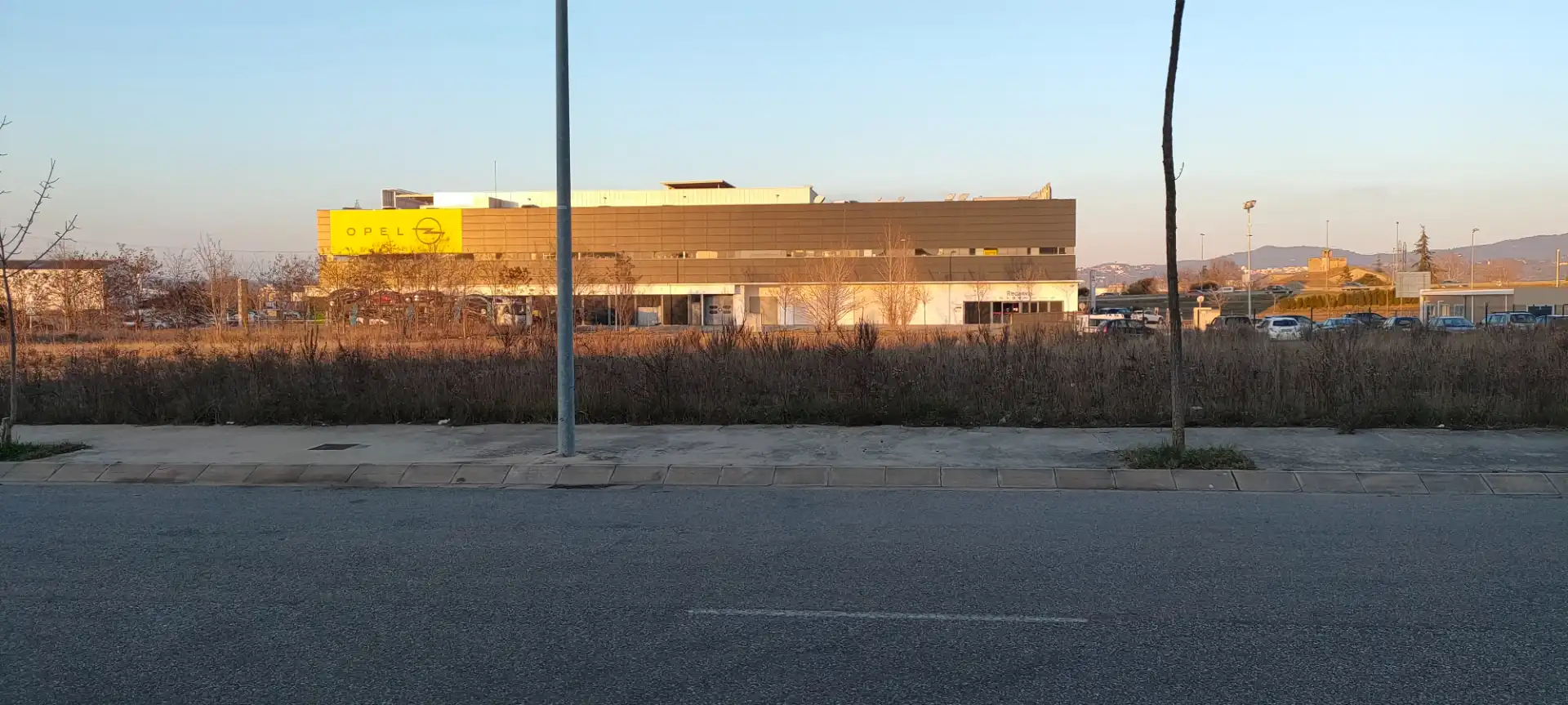 Außenansicht von Fabrik Grundstücke zum Verkauf in Salt