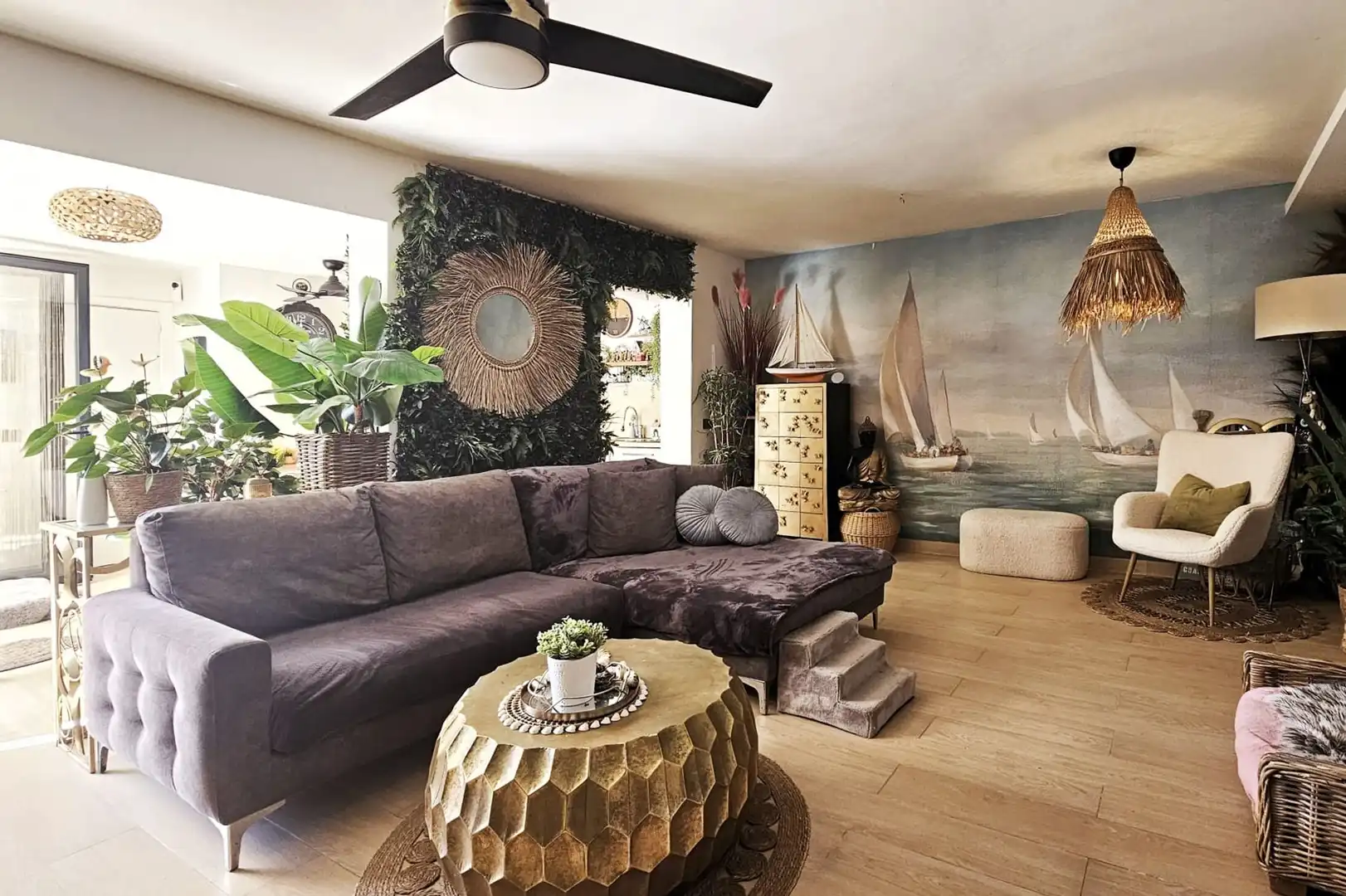 Sala d'estar de Casa adosada en venda en Estepona amb Terrassa