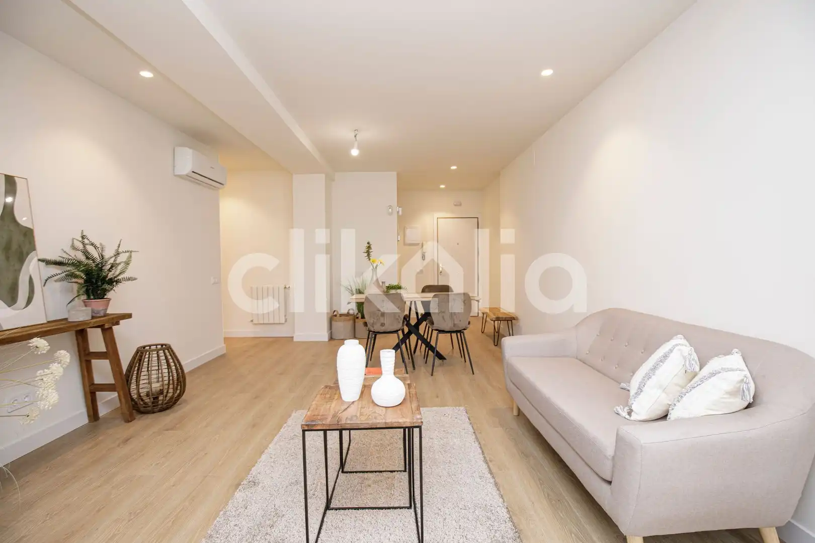 Sala de estar de Piso en venta en Barcelona con Aire acondicionado, Calefacción y Terraza