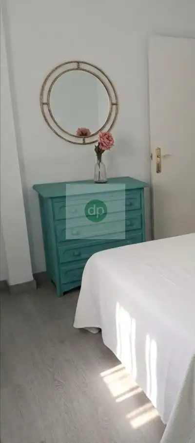 Dormitori de Pis de lloguer en Badajoz amb Terrassa