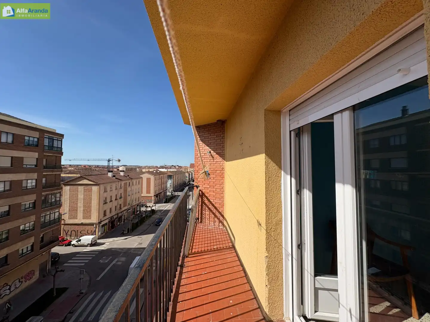 Vista exterior de Piso en venta en Aranda de Duero con Calefacción y Balcón