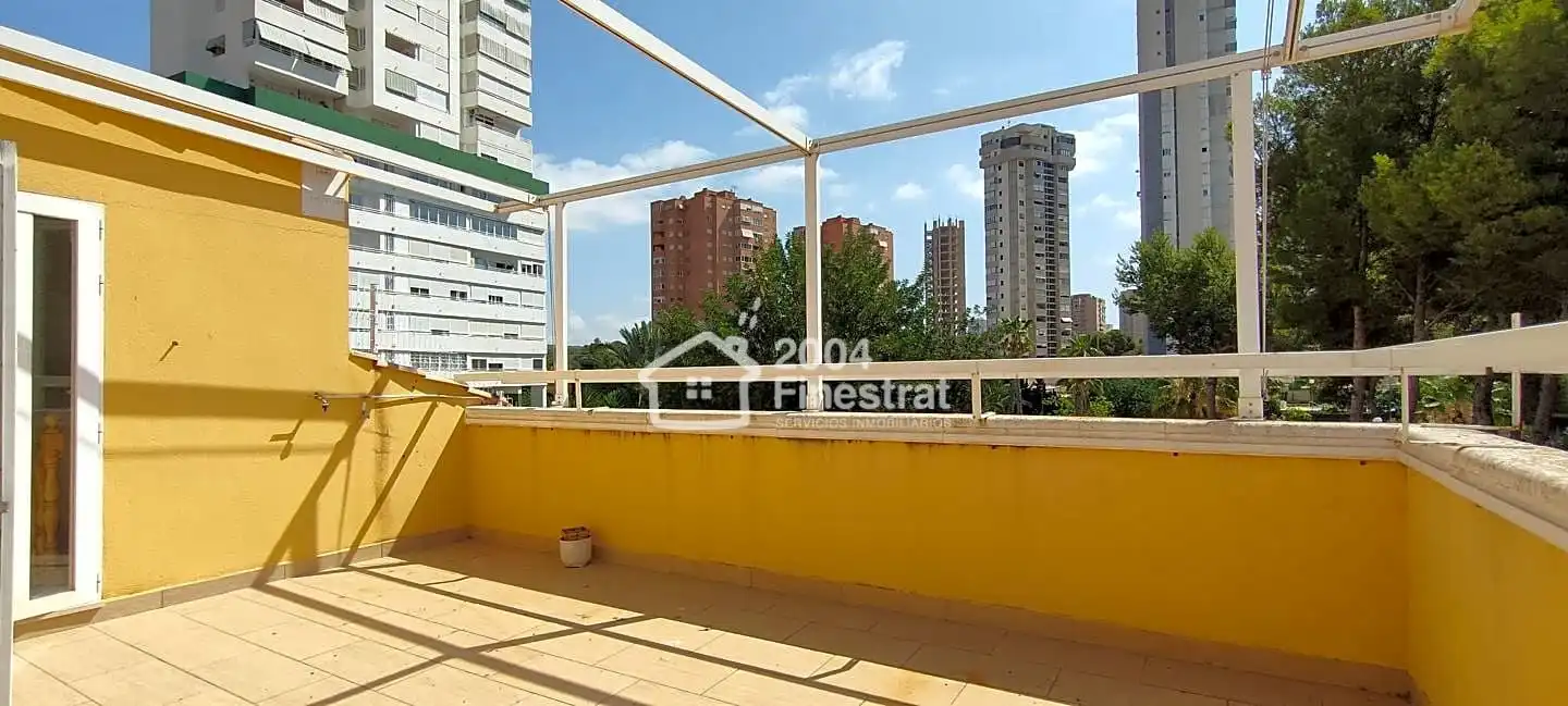 Terrassa de Casa o xalet en venda en Finestrat amb Aire condicionat, Terrassa i Piscina