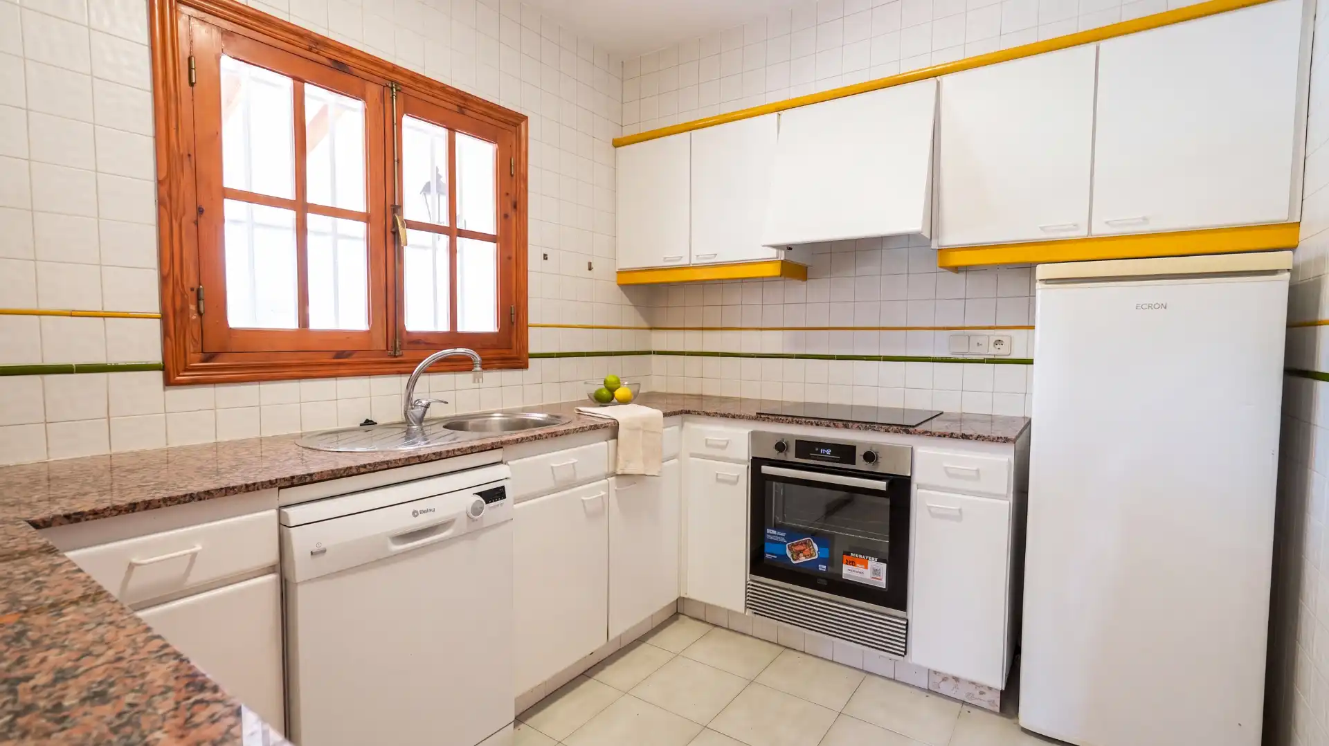 Cuina de Casa o xalet de lloguer en Els Poblets amb Aire condicionat, Jardí privat i Terrassa