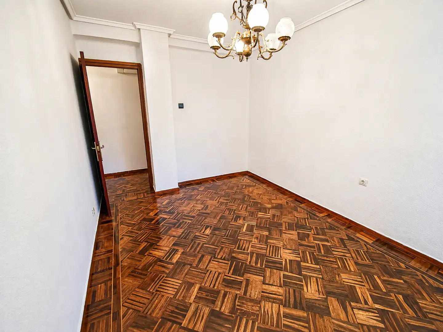 Bedroom of Flat for sale in Avilés  with Heating, Parquet flooring and Washing machine