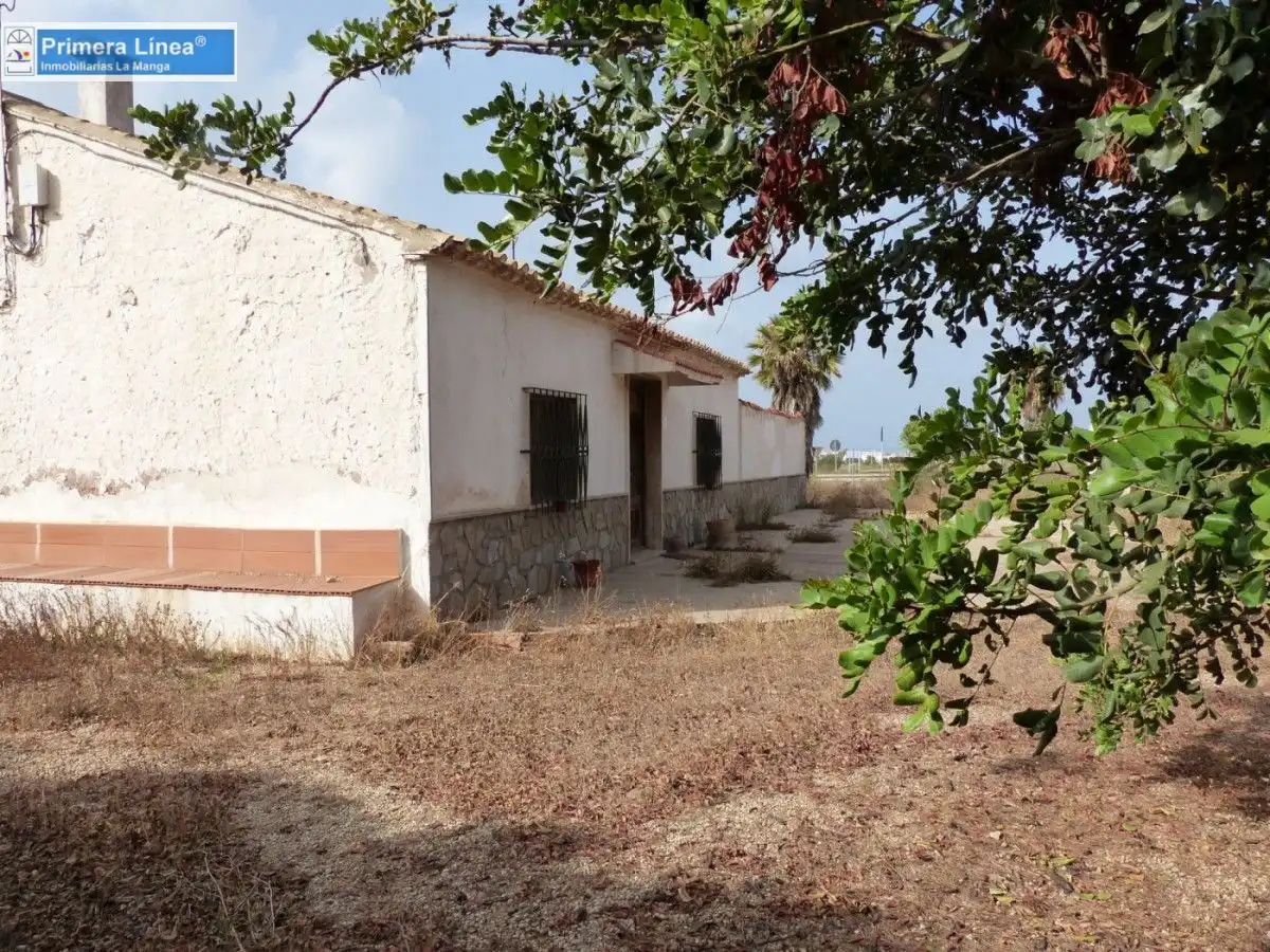 Vista exterior de Finca rústica en venda en Cartagena amb Jardí privat
