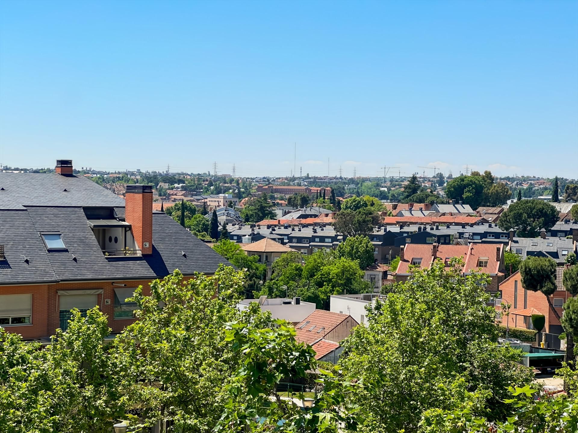 Exterior view of Attic for sale in  Madrid Capital  with Air Conditioner, Heating and Terrace