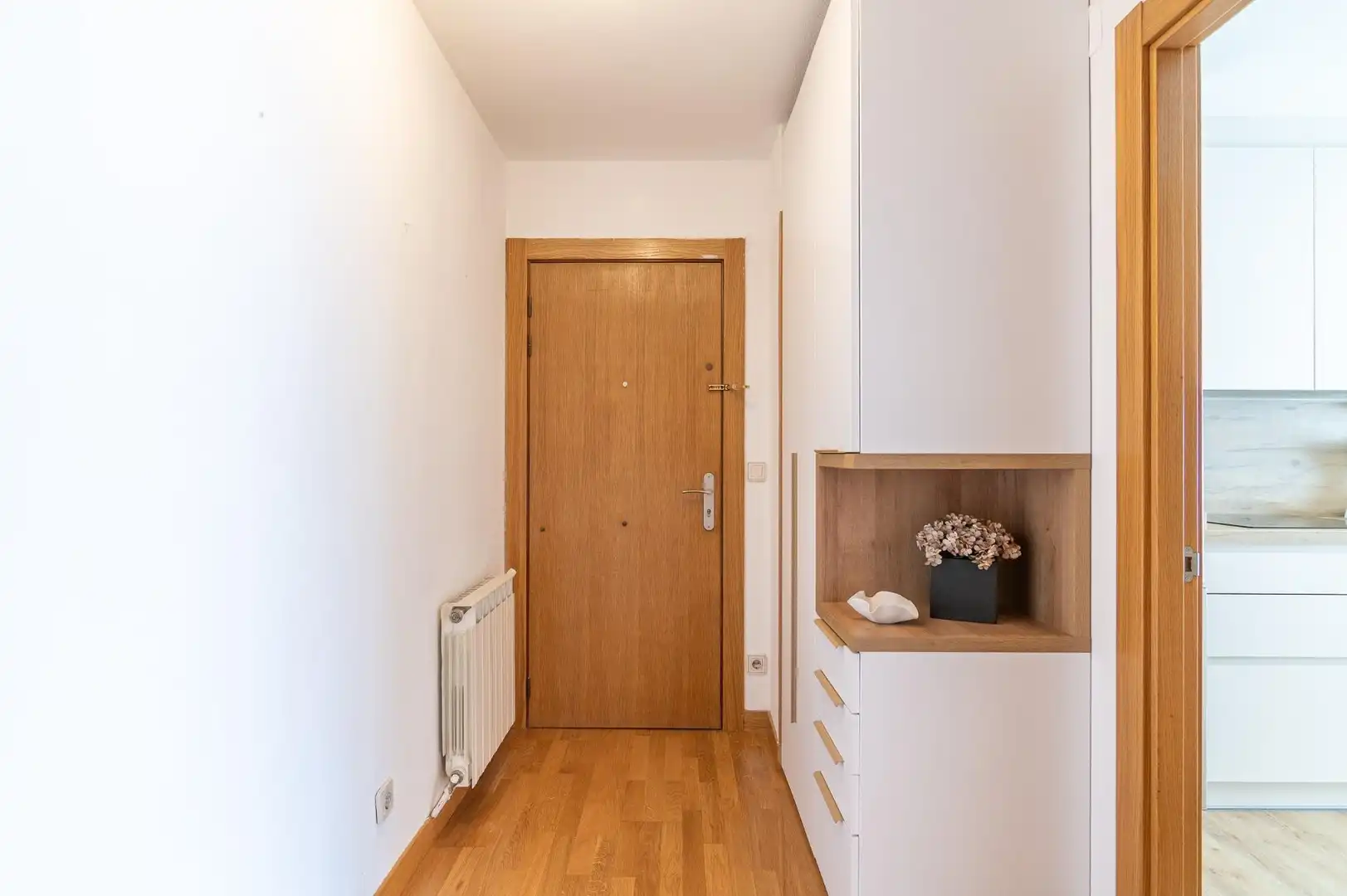 Flat for sale in Calle del Lago, Mendillorri