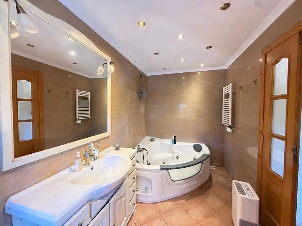 Baño de Casa o chalet en venta en Calvià con Balcón y Piscina comunitaria