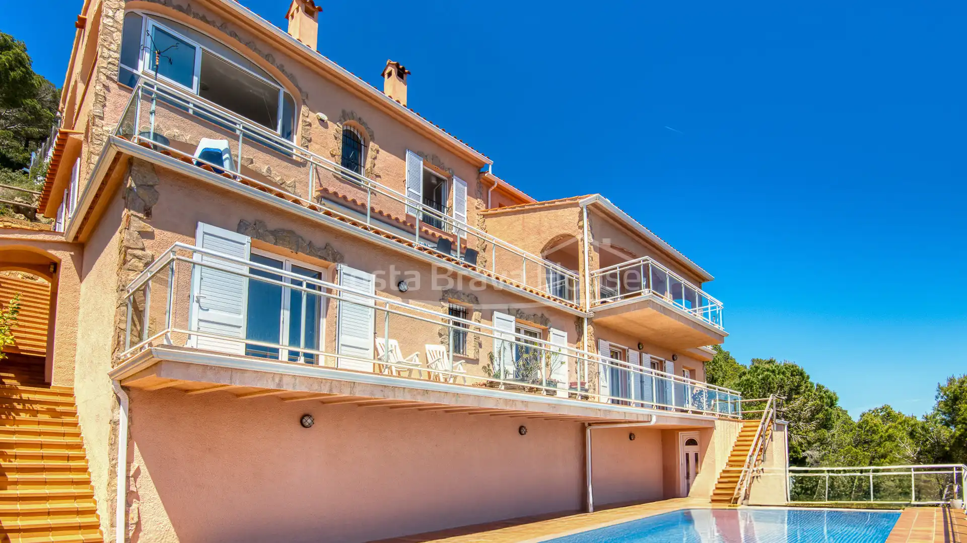 Vista exterior de Casa o xalet en venda en Begur amb Calefacció, Jardí privat i Terrassa