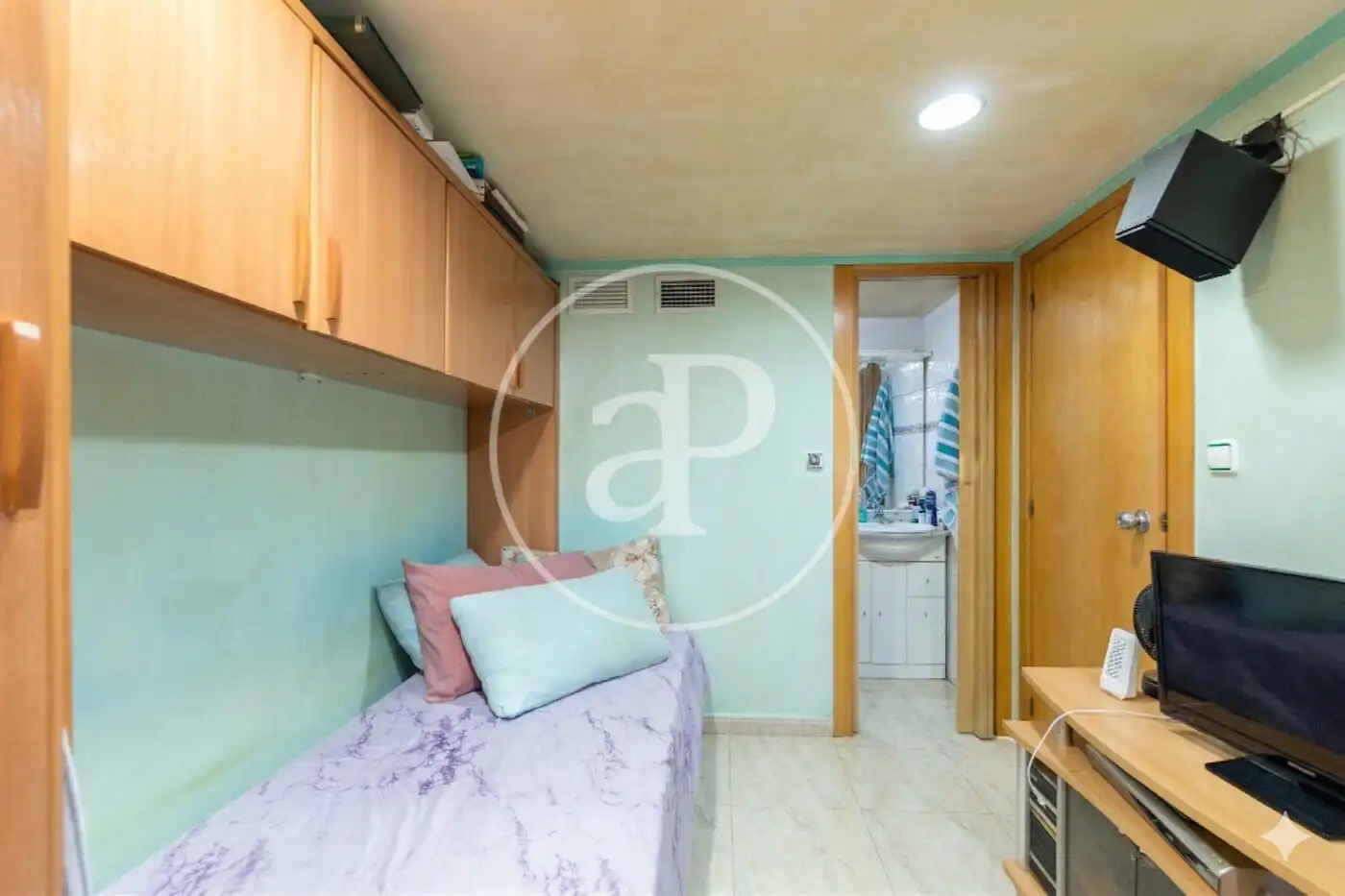 Schlafzimmer von Loft zum Verkauf in Barcelona mit Klimaanlage, Heizung und Terrasse