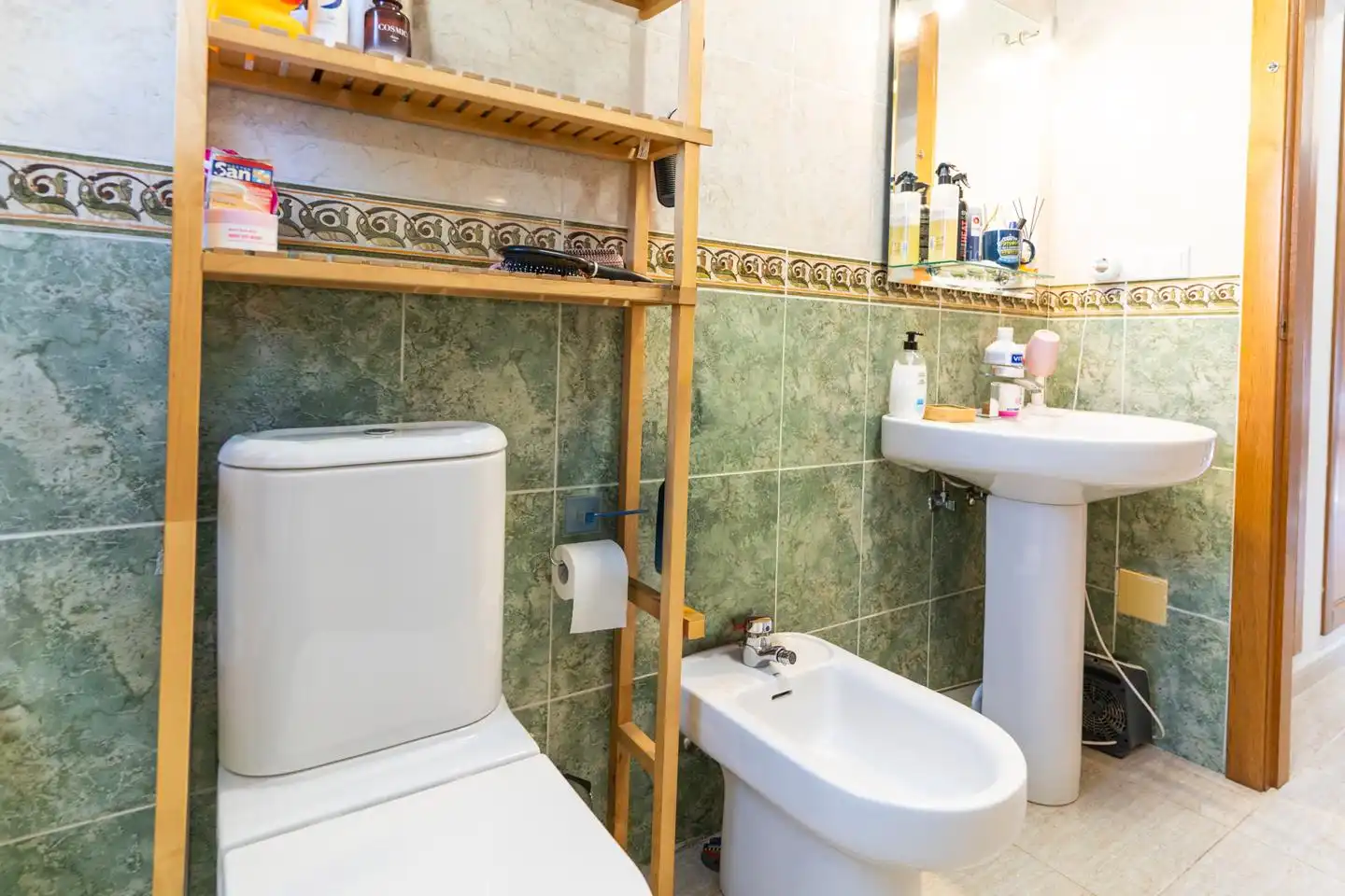 Badezimmer von Haus oder Chalet zum Verkauf in Santa Pola mit Klimaanlage, Privatgarten und Terrasse