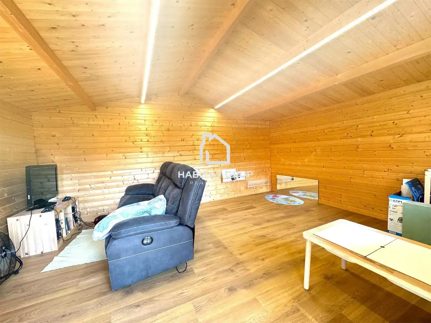 Piso en venta en Girona con Aire acondicionado, Calefacción y Jardín privado