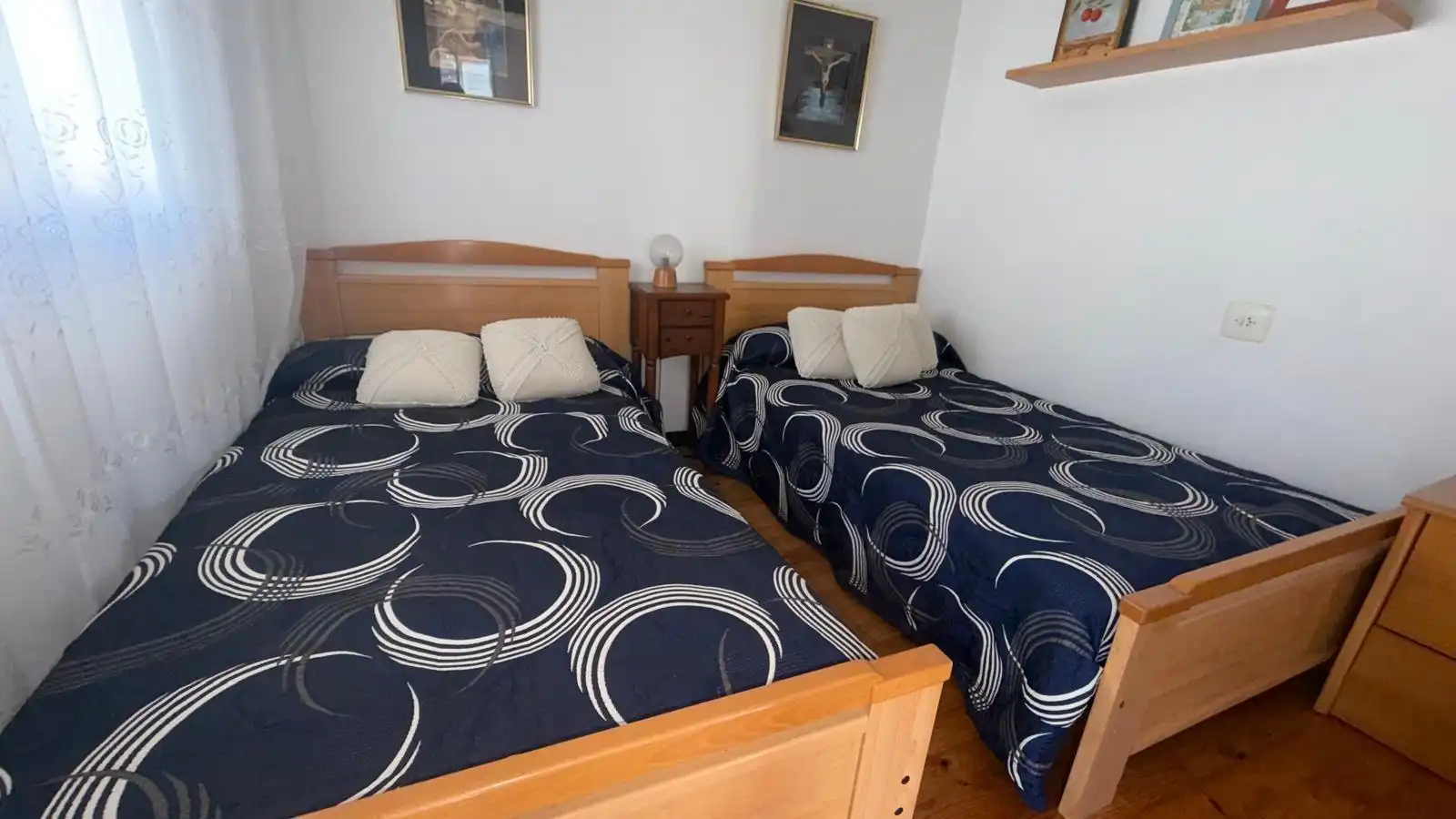 Dormitori de Casa o xalet de lloguer en Trasmiras amb Calefacció, Moblat i Balcó
