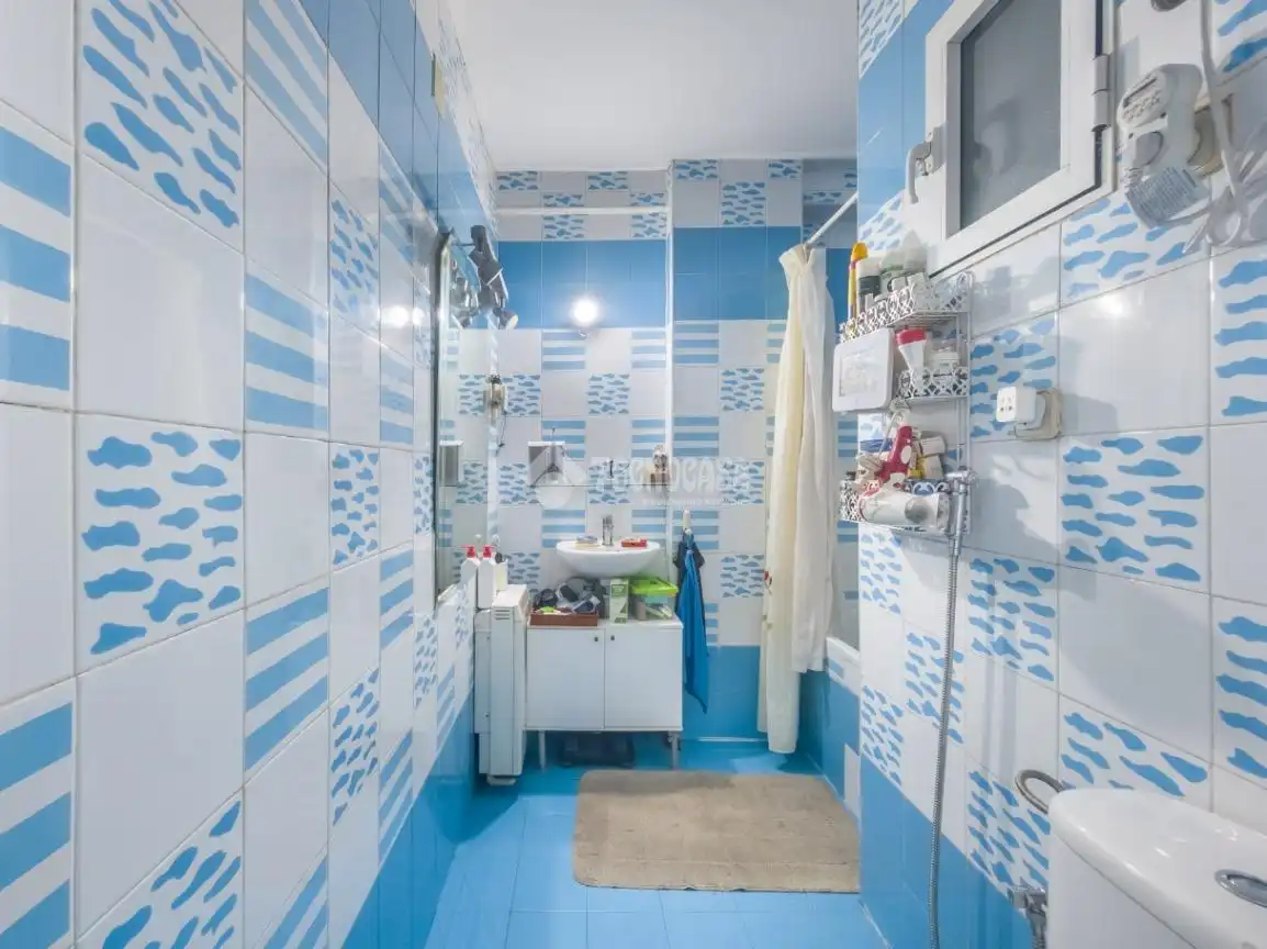 Baño de Estudio en venta en Madrid con Calefacción