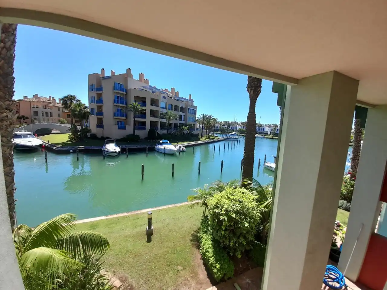 Wohnung mit Pool zum Verkauf in Puerto de Sotogrande - La Marina