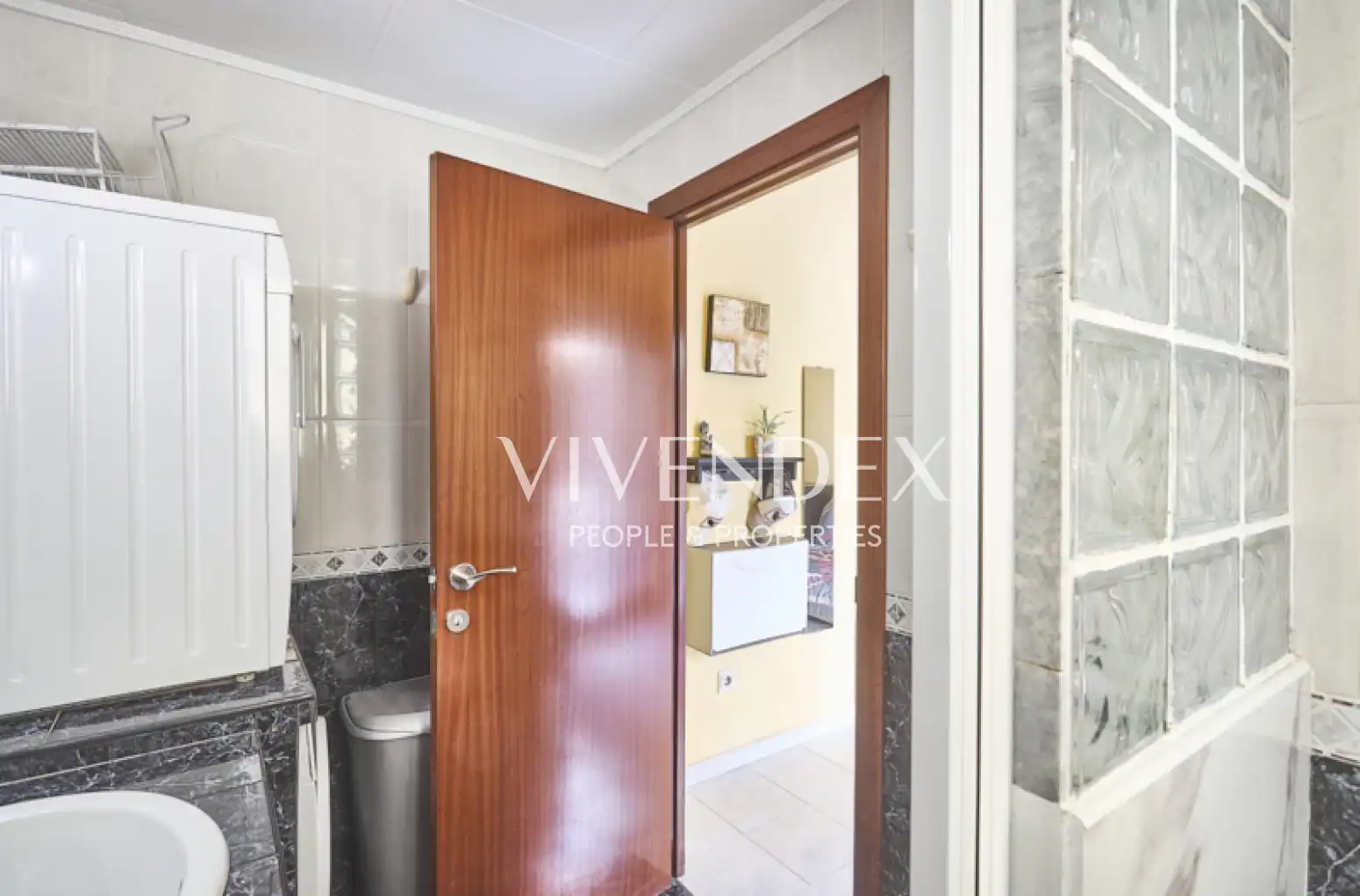 Casa adosada en venta en Viladecans con Calefacción, Jardín privado y Terraza
