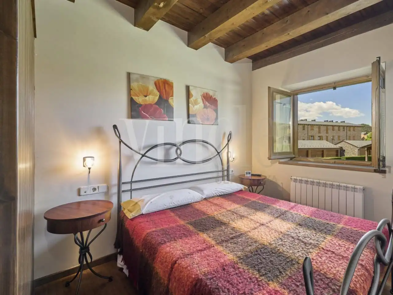 Dormitori de Casa adosada en venda en Bellver de Cerdanya amb Calefacció, Parquet i Terrassa