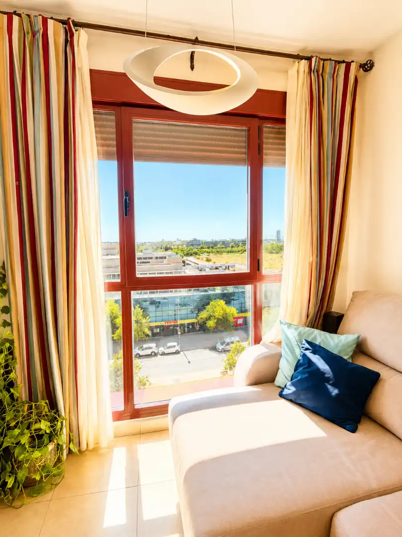 Bedroom of Flat for sale in Sevilla  with Air Conditioner and Community pool