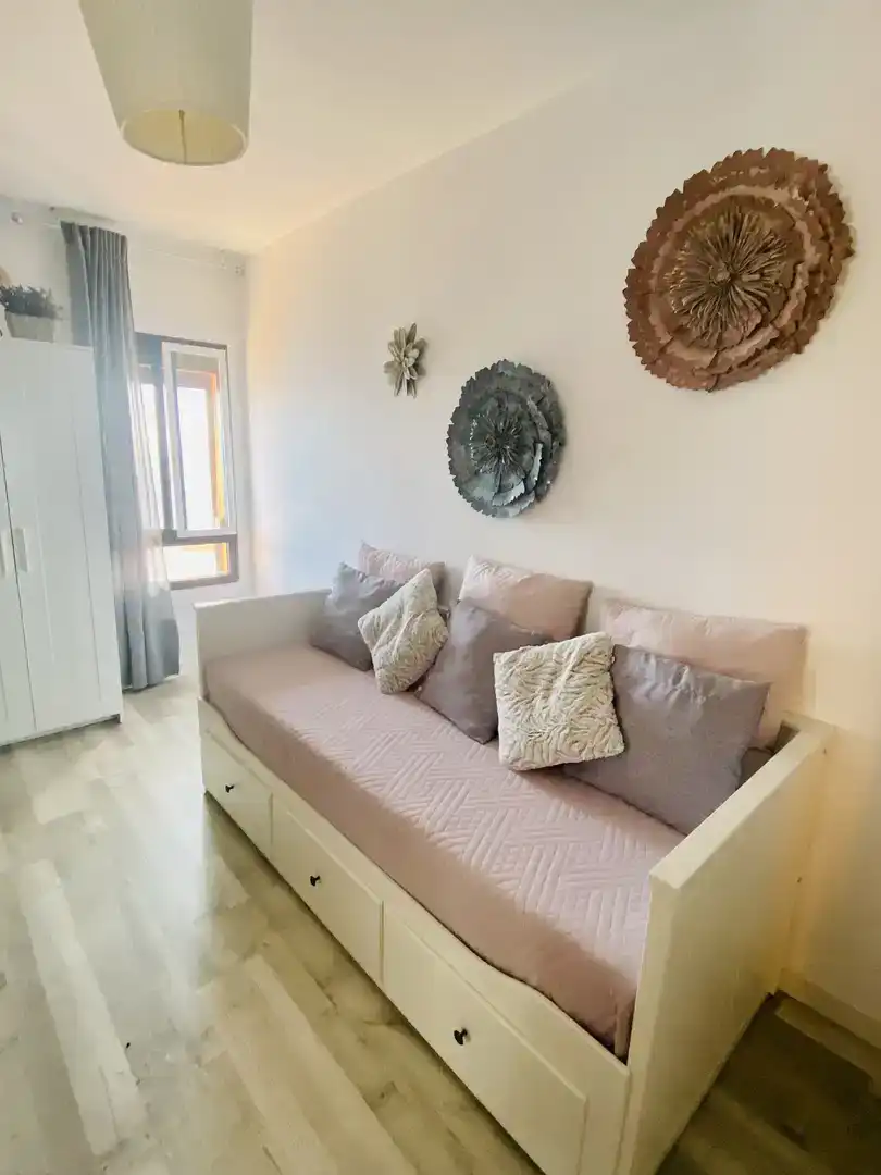 Schlafzimmer von Wohnung zur Miete in El Rosario mit Klimaanlage und Schwimmbad