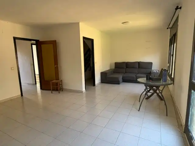 Adossat amb terrassa en venda a Nucli Urbà, imagen 3