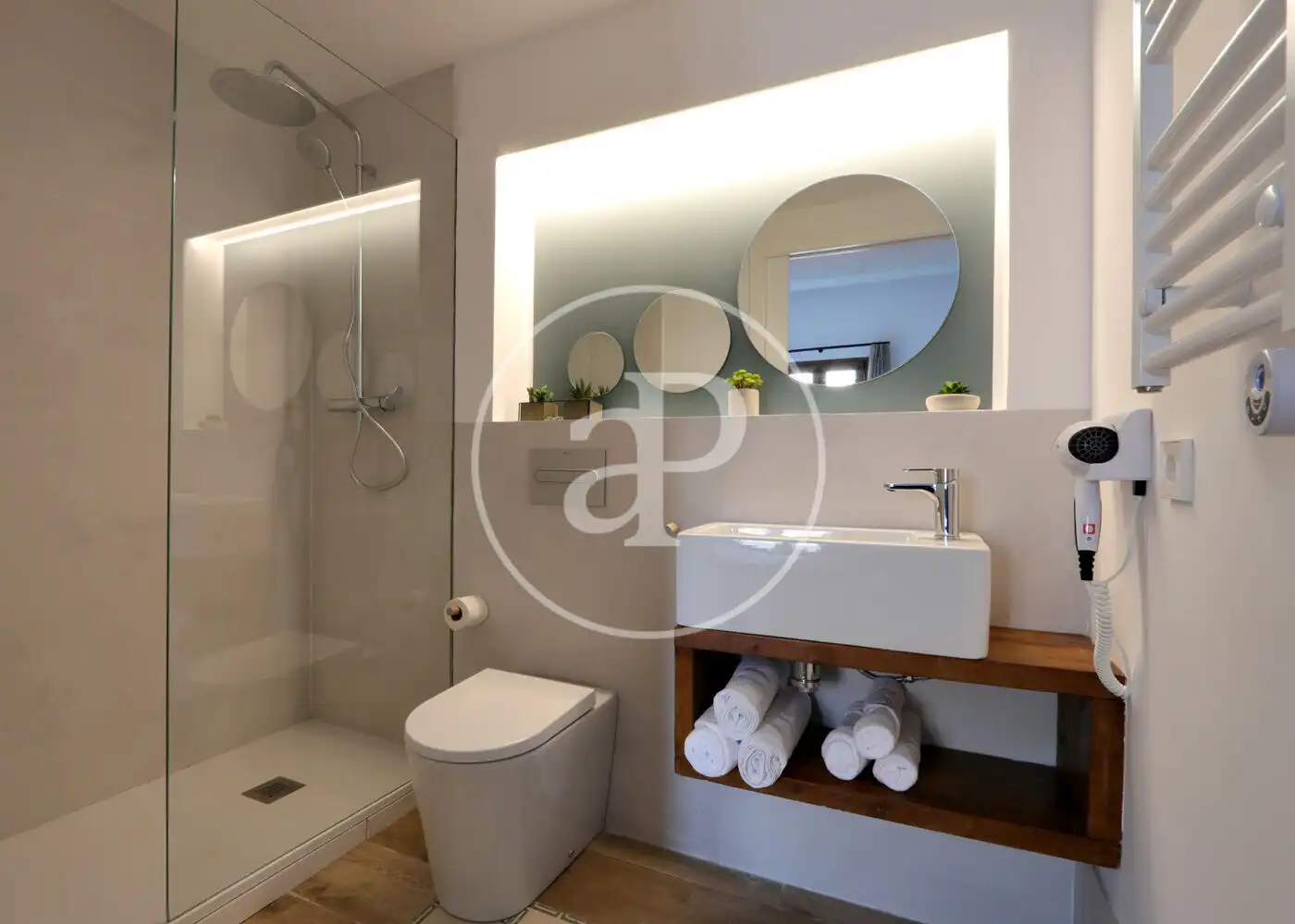 Baño de Piso en venta en Barcelona con Aire acondicionado, Calefacción y Amueblado