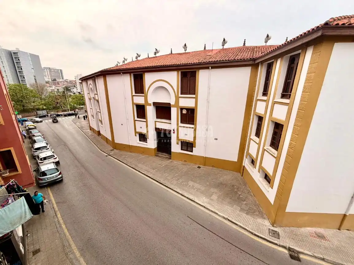 Vista exterior de Piso en venta en Santander con Amueblado y Balcón