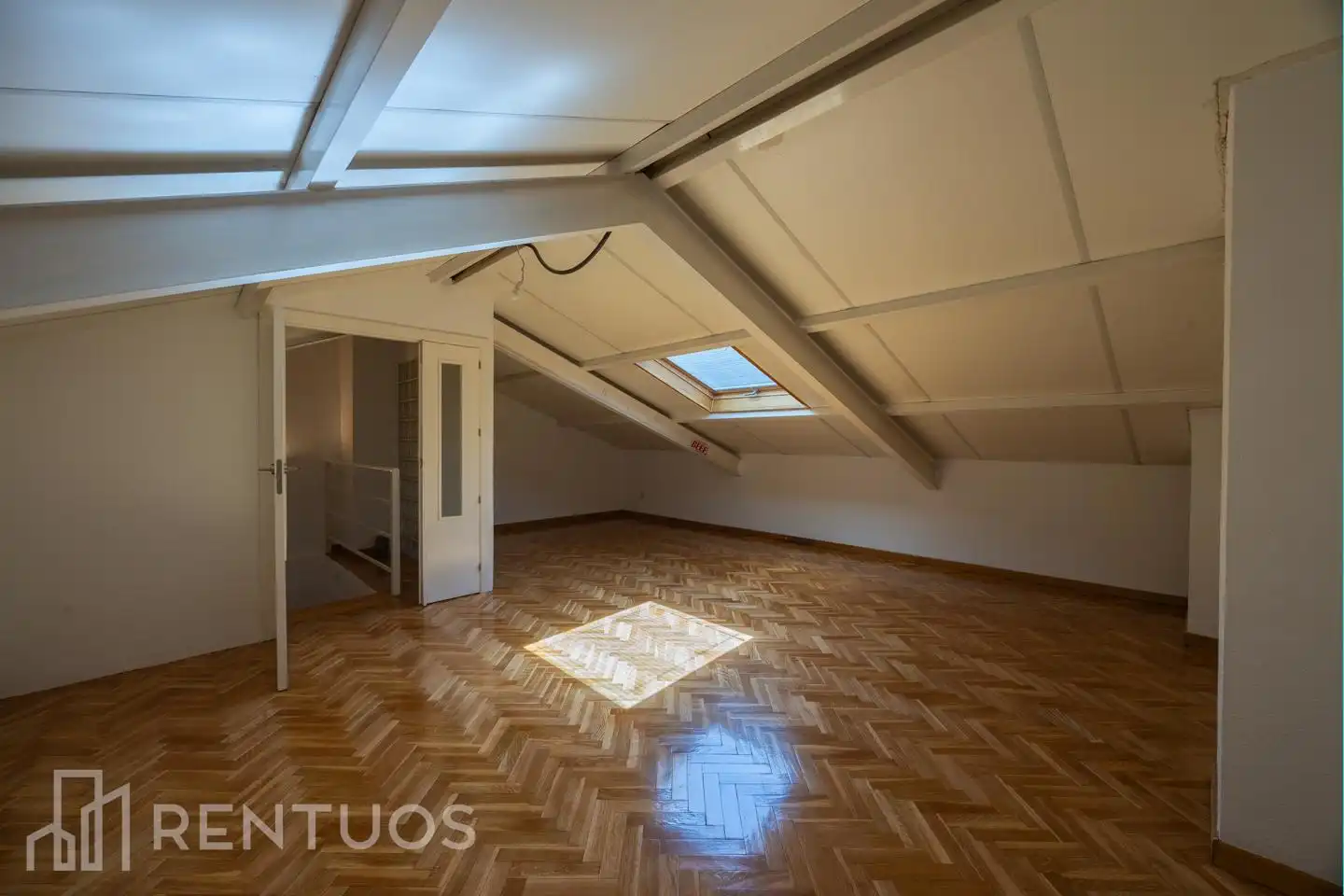 Casa o xalet de lloguer a De Margarita Nelken, Parquelagos - Puente Nuevo