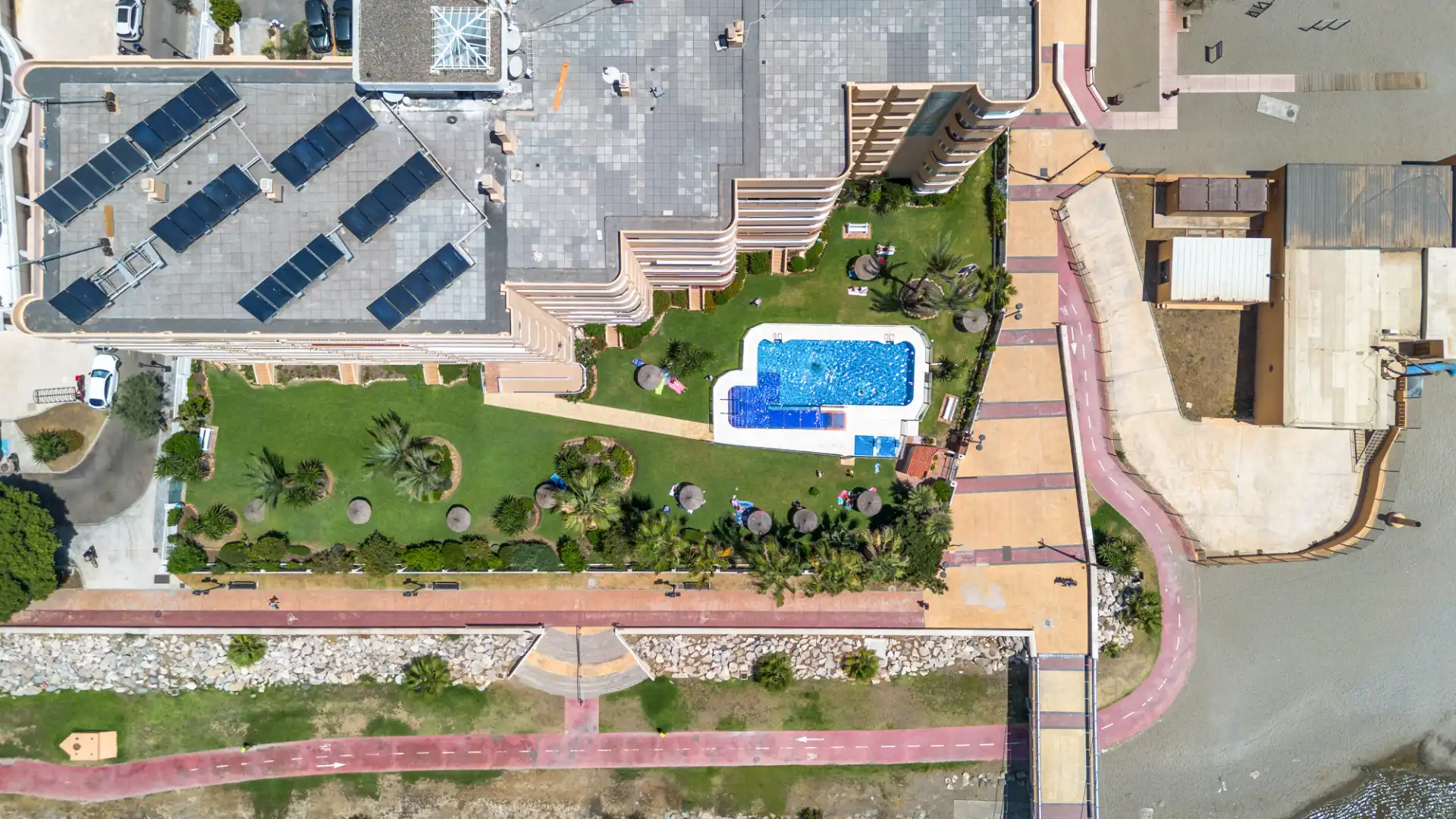 Piscina de Pis en venda en Fuengirola amb Aire condicionat, Calefacció i Terrassa