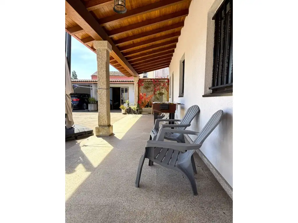 Terrassa de Casa o xalet en venda en Santiago de Compostela  amb Jardí privat i Terrassa