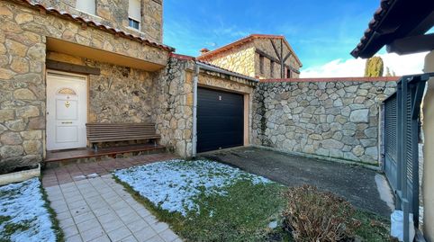 Foto 2 de Casa o xalet en venda a Calle del Mirlo, Cercedilla, Madrid