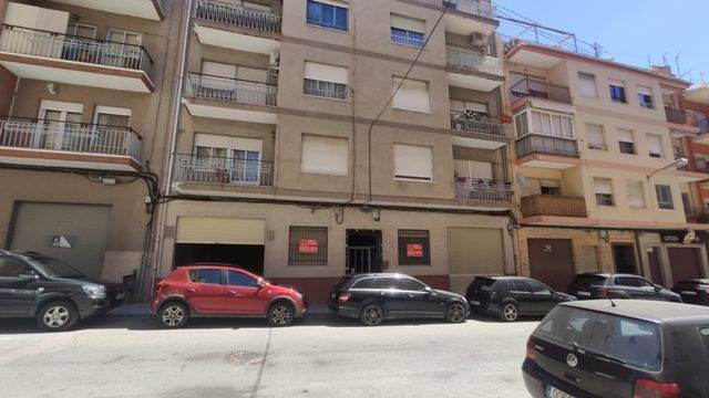 Local comercial en Alquiler en Carrer Reis Catòlics, 11 en Ibi