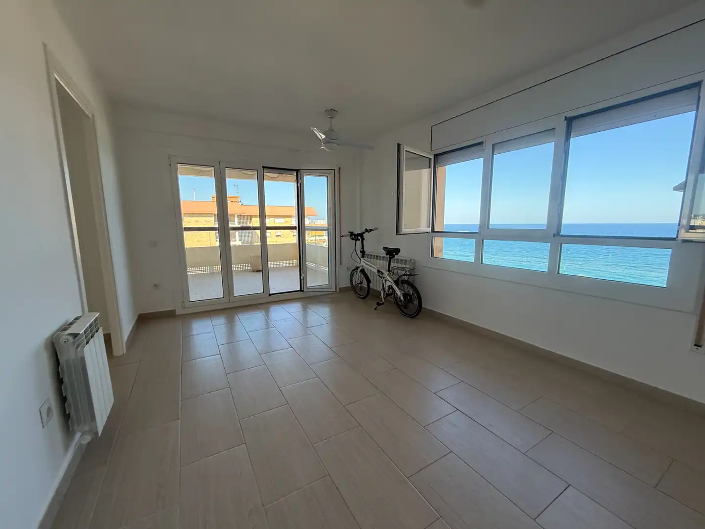 Balcony of Flat for sale in Torredembarra  with Air Conditioner, Heating and Parquet flooring