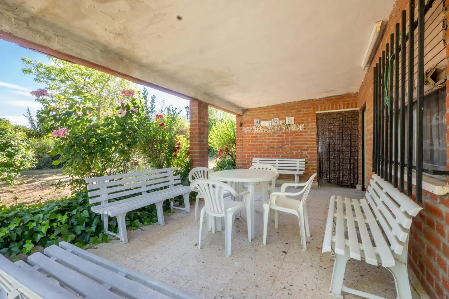Terrace of Country homes for sale in Gemuño  with Private garden, Terrace and Swimming Pool