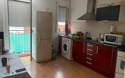 Kitchen of Flat for sale in Terrassa  with Parquet flooring, Storage room and Oven