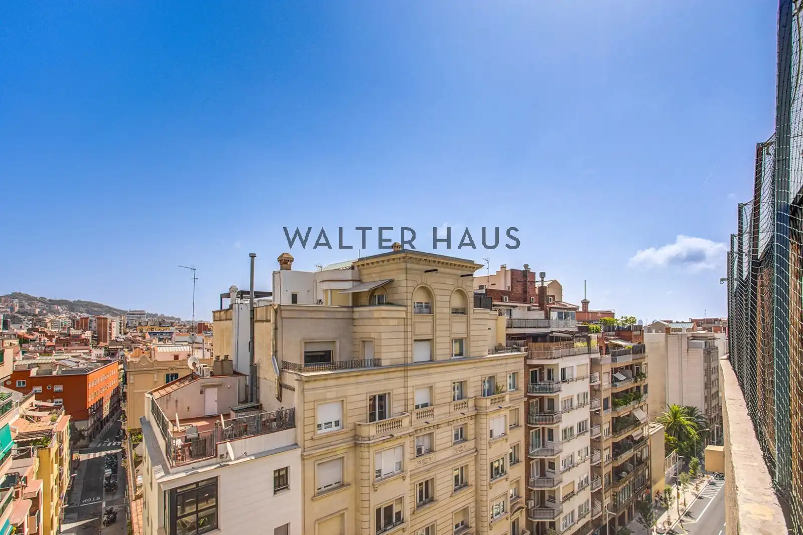 Exterior view of Attic for sale in Barcelona  with Air Conditioner, Terrace and Balcony