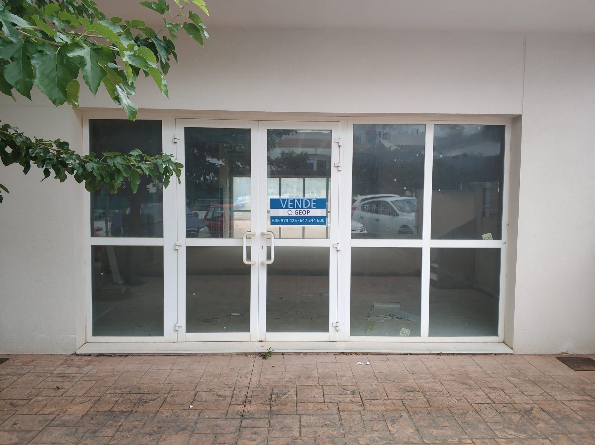 Vista exterior de Local en venda en La Nucia amb Terrassa