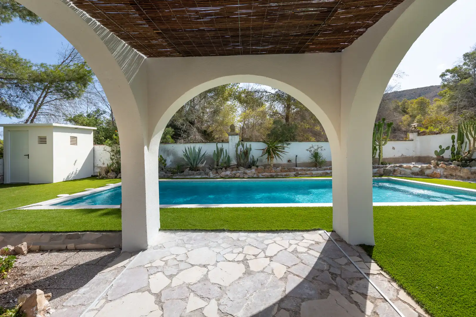 Swimming pool of Houses for sale in Benidorm  with Air Conditioner, Heating and Private garden