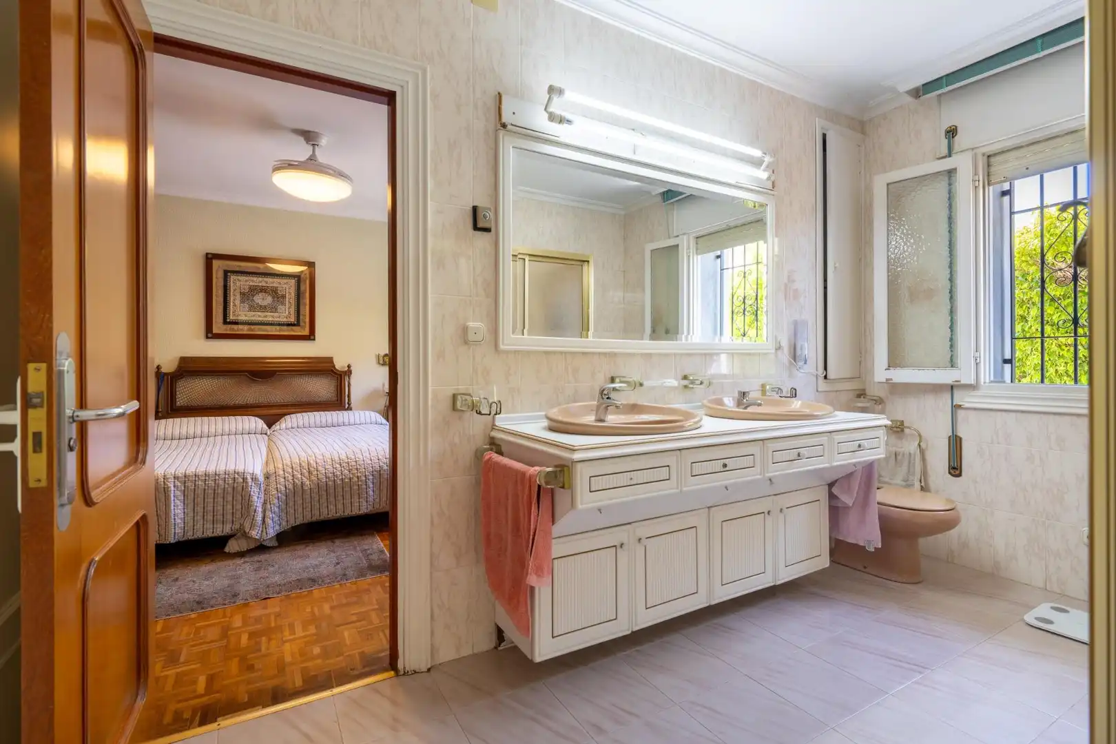 Baño de Casa o chalet en venta en Roquetas de Mar con Aire acondicionado, Jardín privado y Parquet