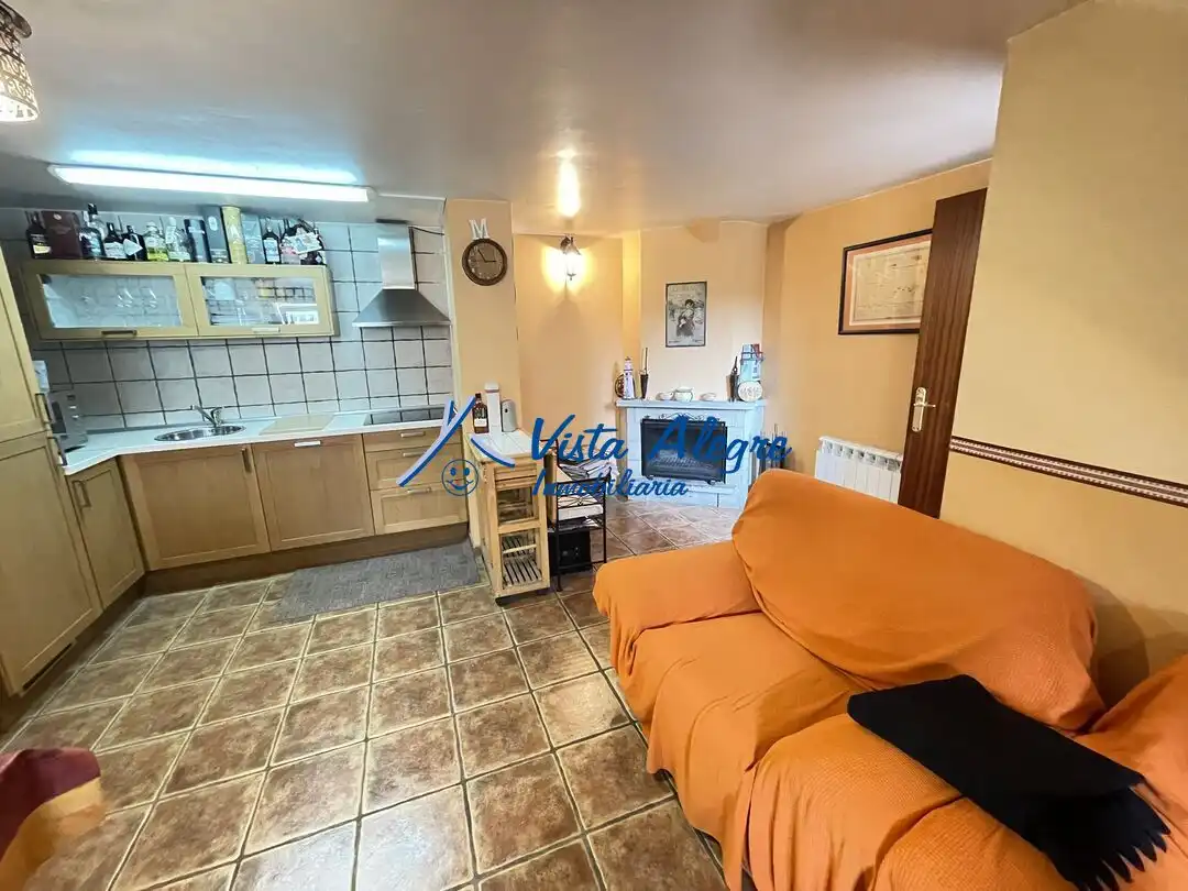 Einfamilien-Reihenhaus zum Verkauf in Zarratón mit Heizung, Privatgarten und Parkett