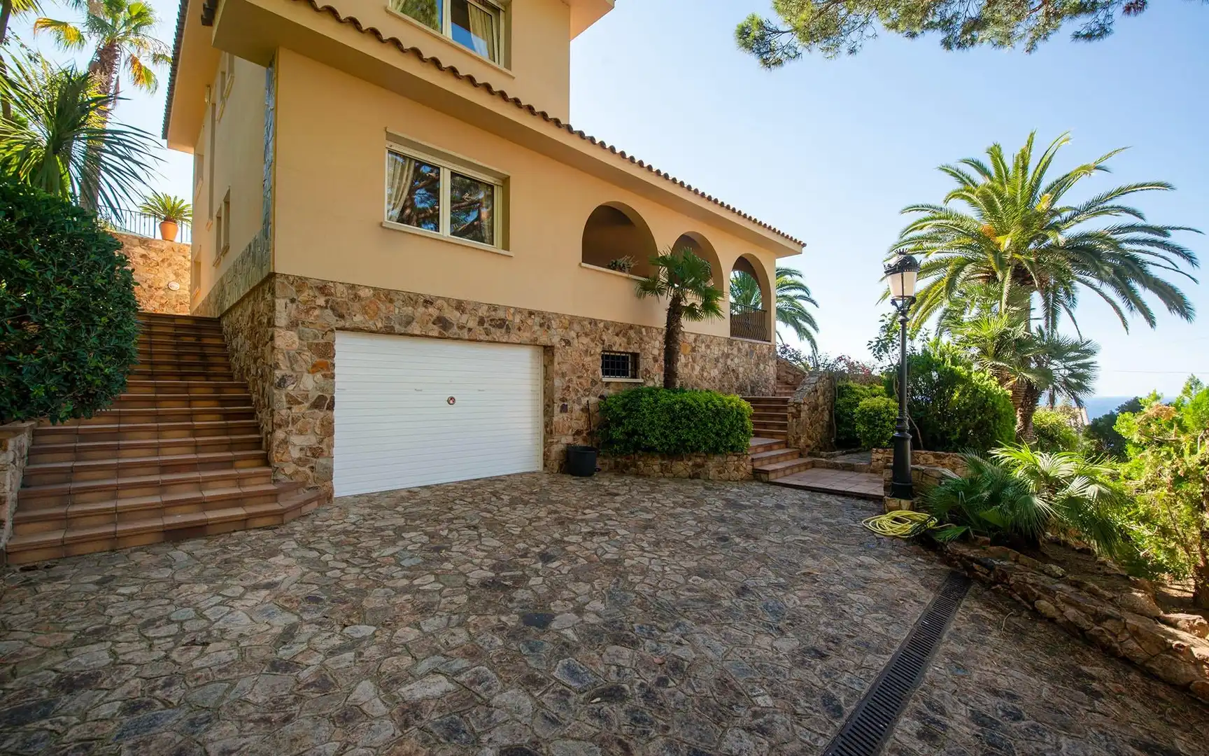 Vista exterior de Casa o chalet en venta en Tossa de Mar con Calefacción, Jardín privado y Terraza