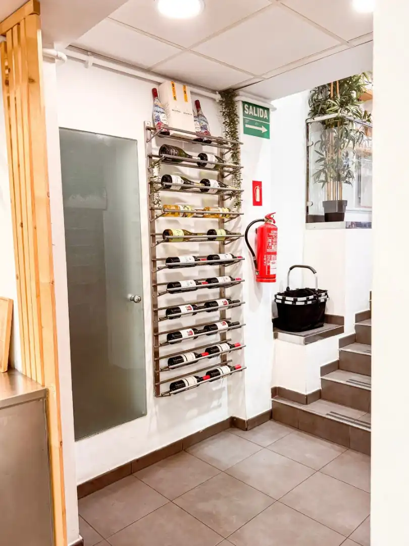 Local en traspaso en Barcelona con Aire acondicionado, Amueblado y Alarma
