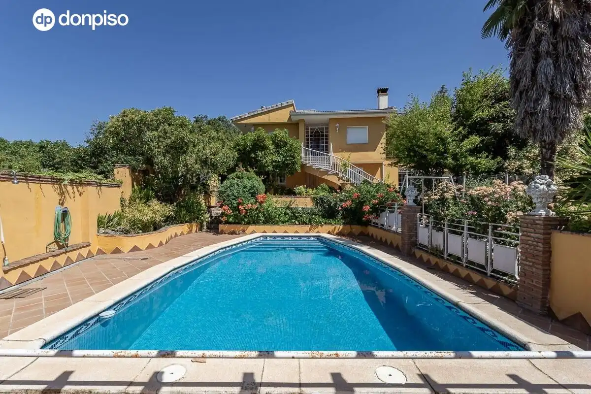 Xalet amb piscina en venda a Alfacar, imagen 2
