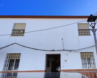 Vista exterior de Casa o xalet en venda en El Almendro