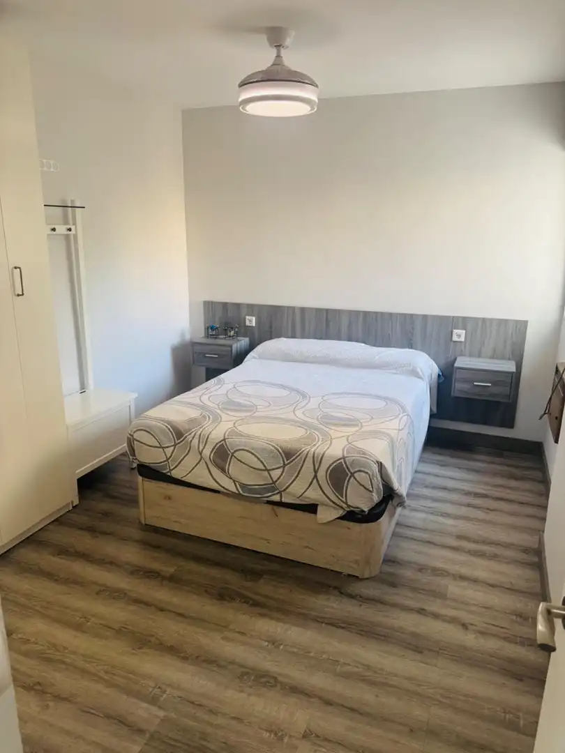 Habitación de Piso en venta en Sevilla con Aire acondicionado, Calefacción y Terraza