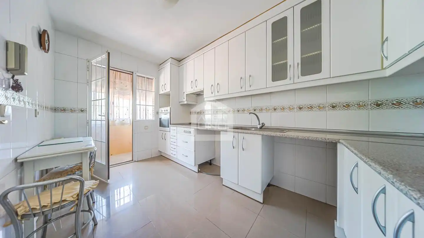 Cocina de Casa adosada en venta en Villaviciosa de Odón con Calefacción, Jardín privado y Parquet