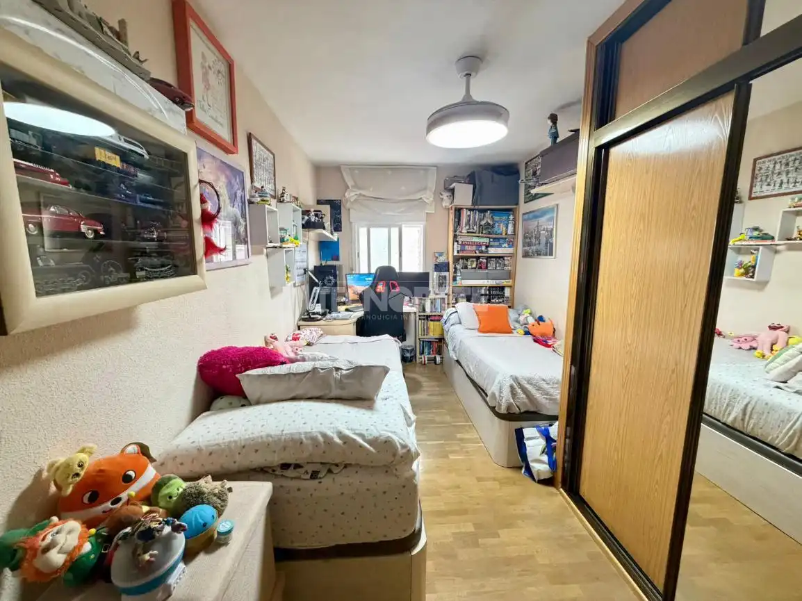 Habitación de Piso en venta en Madrid con Aire acondicionado, Calefacción y Terraza