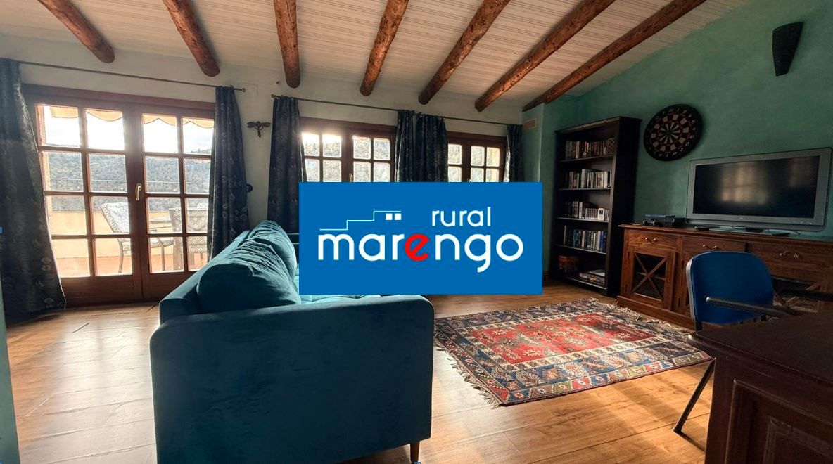 Sala d'estar de Casa adosada en venda en Castellote amb Calefacció, Terrassa i Traster