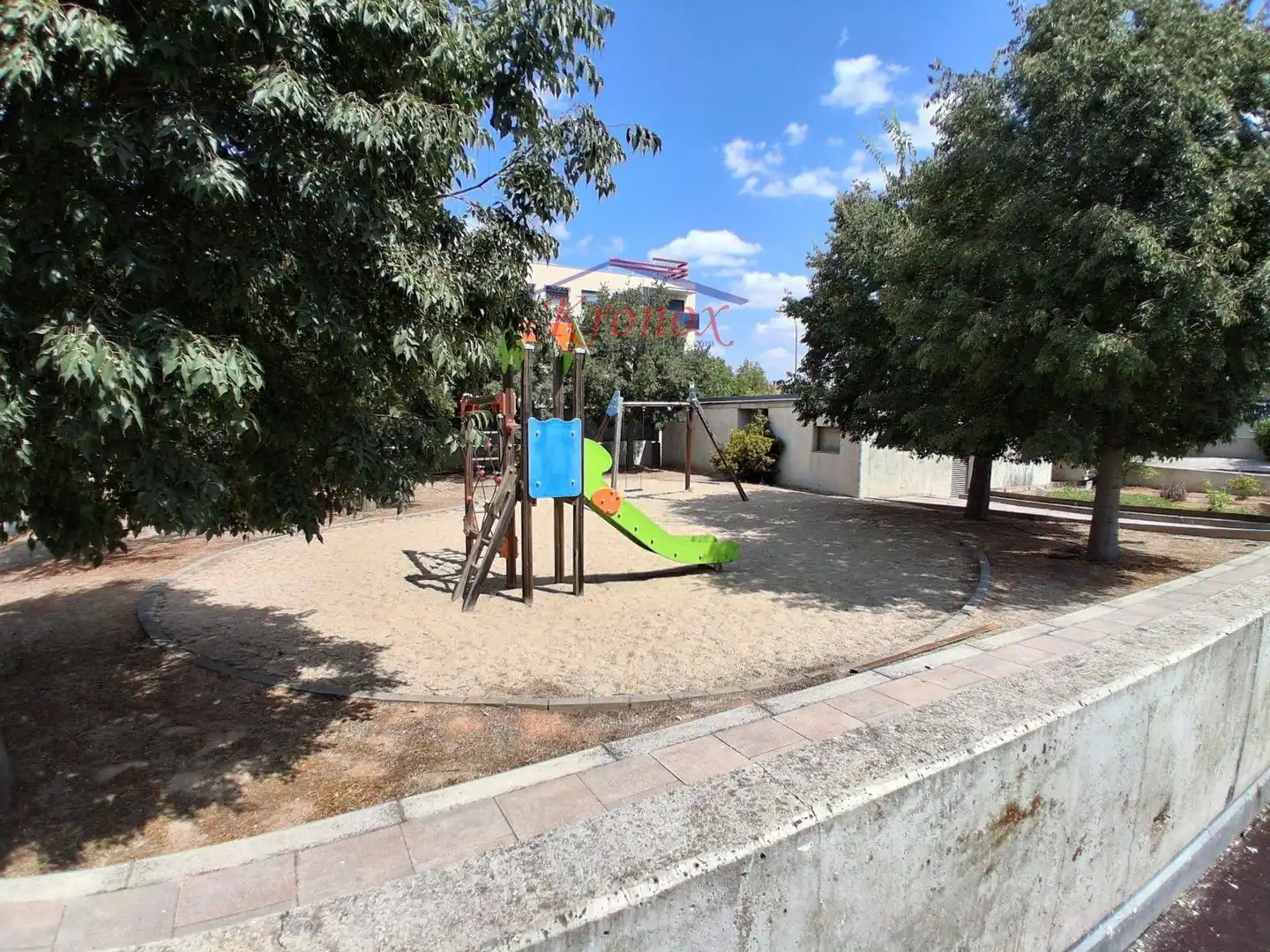 Parking de Ático en venta en Pinto con Calefacción, Terraza y Trastero